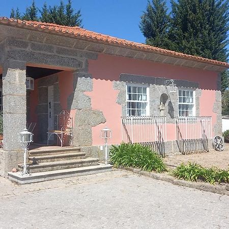 הוילה למאגו Casa Do Lobo מראה חיצוני תמונה