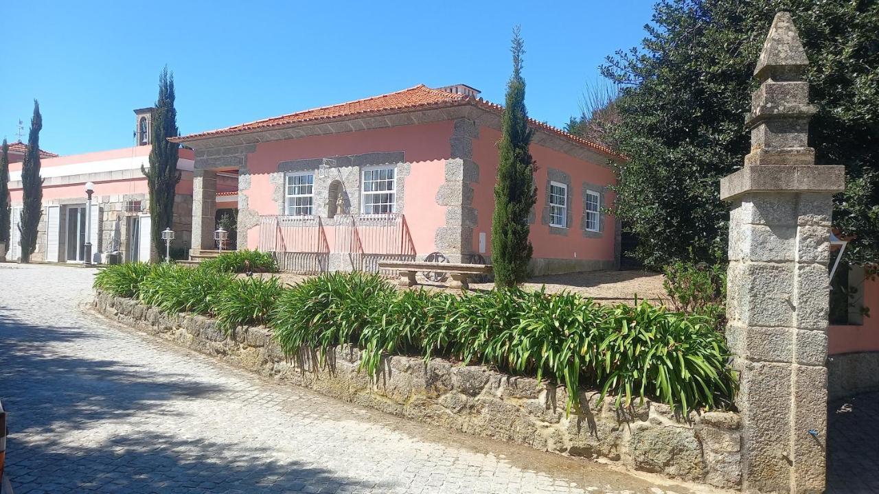 הוילה למאגו Casa Do Lobo מראה חיצוני תמונה