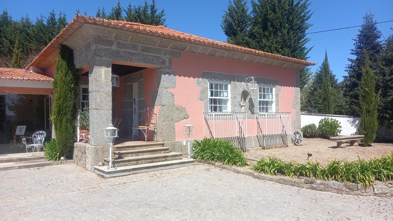 הוילה למאגו Casa Do Lobo מראה חיצוני תמונה